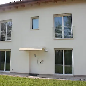 elis-rooms.hotelinveneto.com/